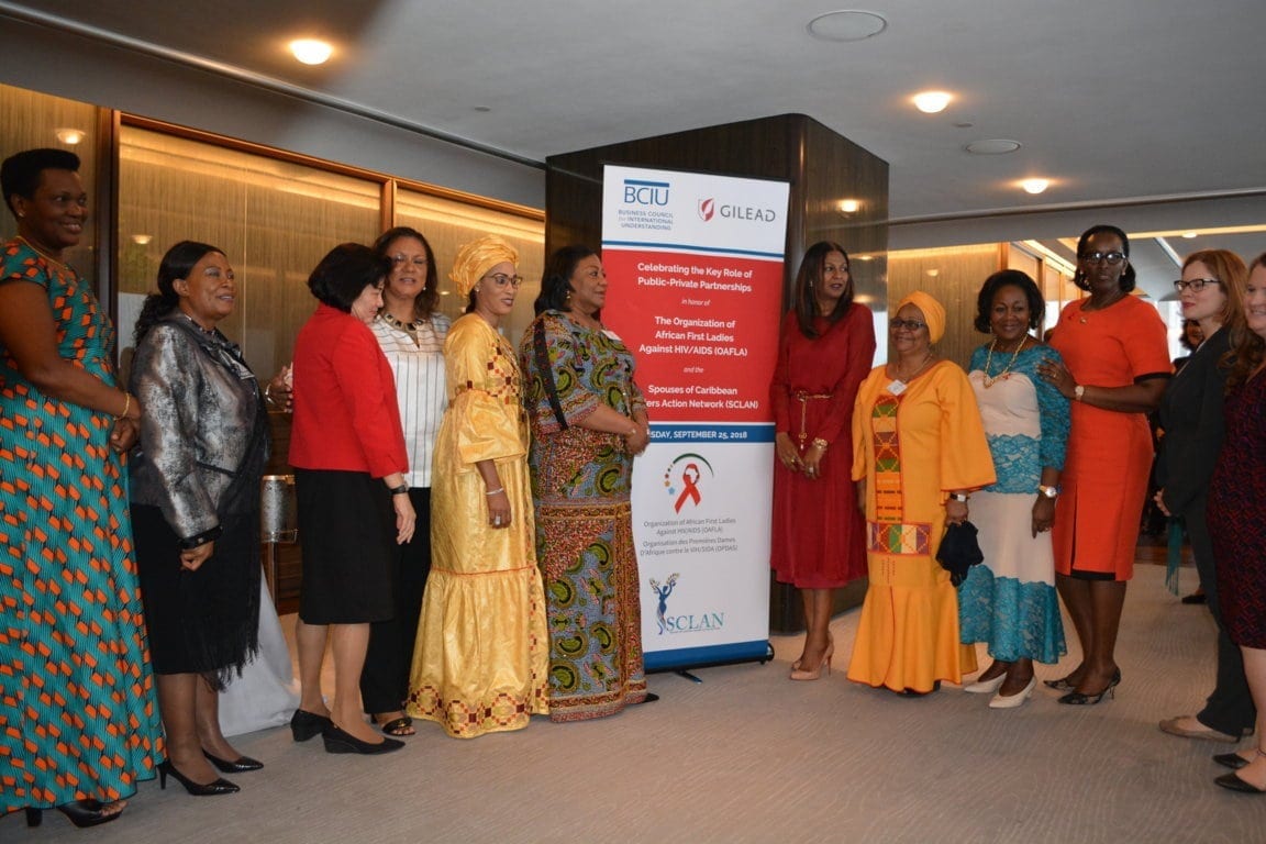 Lutte contre le sida: les Premières dames d’Afrique vulgarisent la campagne « Naître libre pour briller »